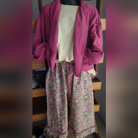 NWT! Jaded Gypsy Pants Jaded Gypsy Be Free Top Both One Size Umgee Jacket Large